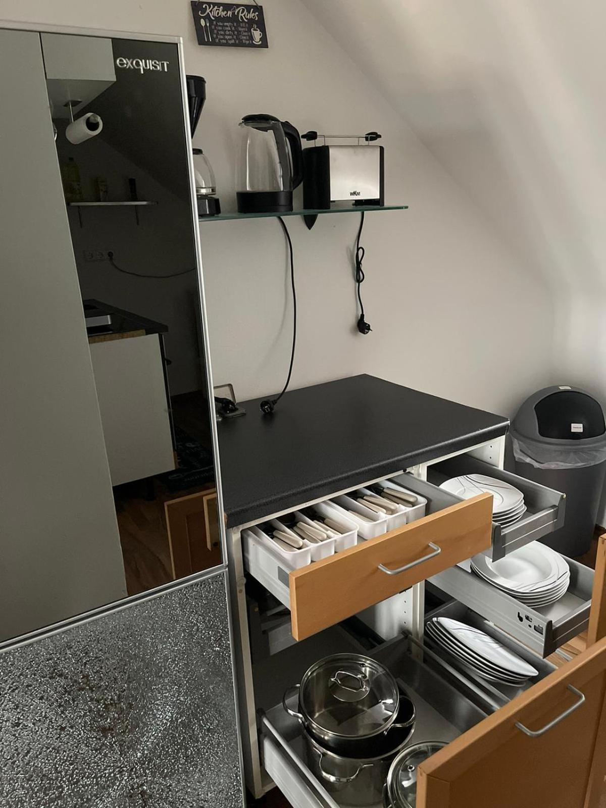 Geraeumige 3-Zimmer-Ferienwohnung Im Herzen Von Касел Екстериор снимка