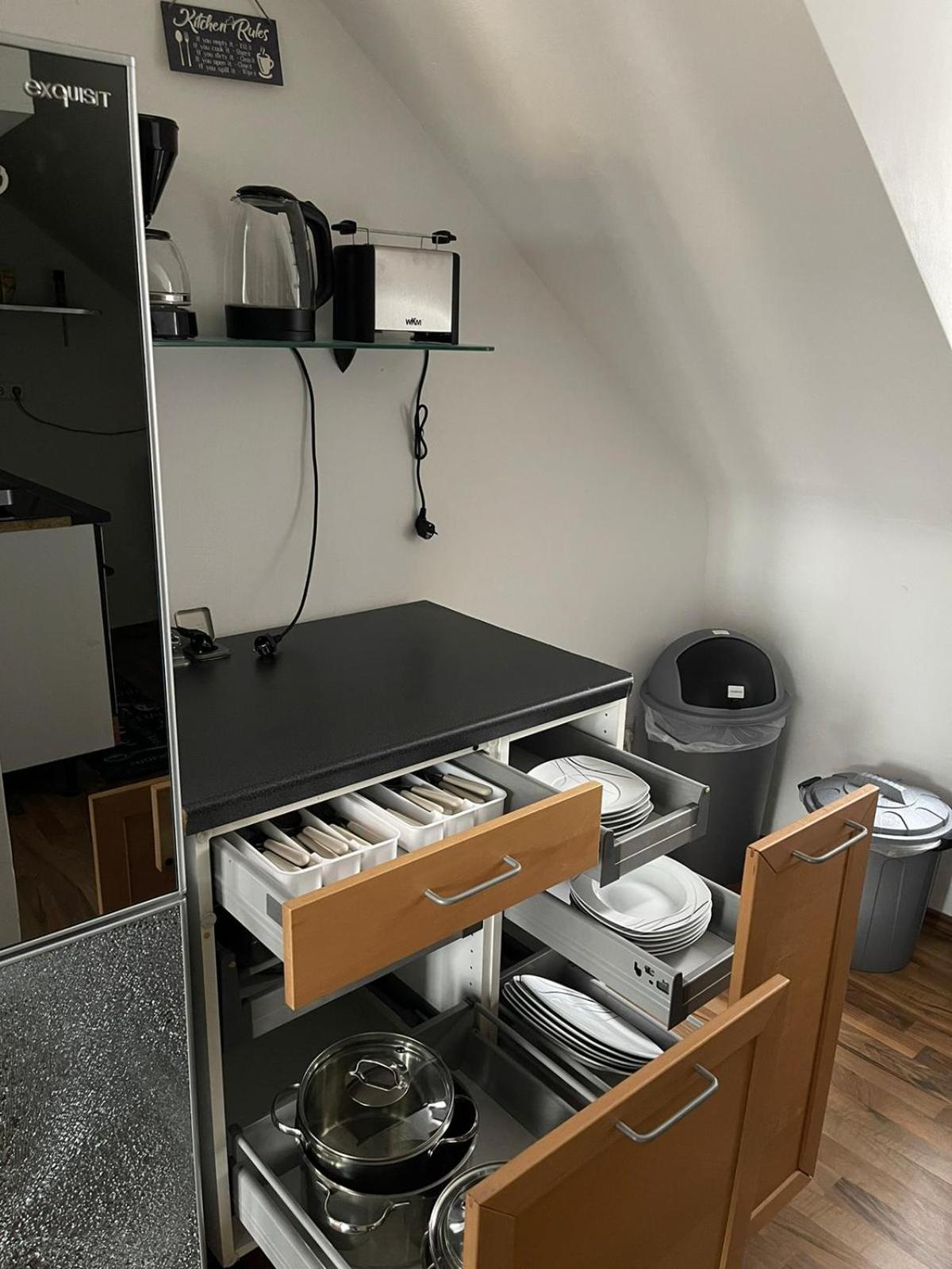 Geraeumige 3-Zimmer-Ferienwohnung Im Herzen Von Касел Екстериор снимка