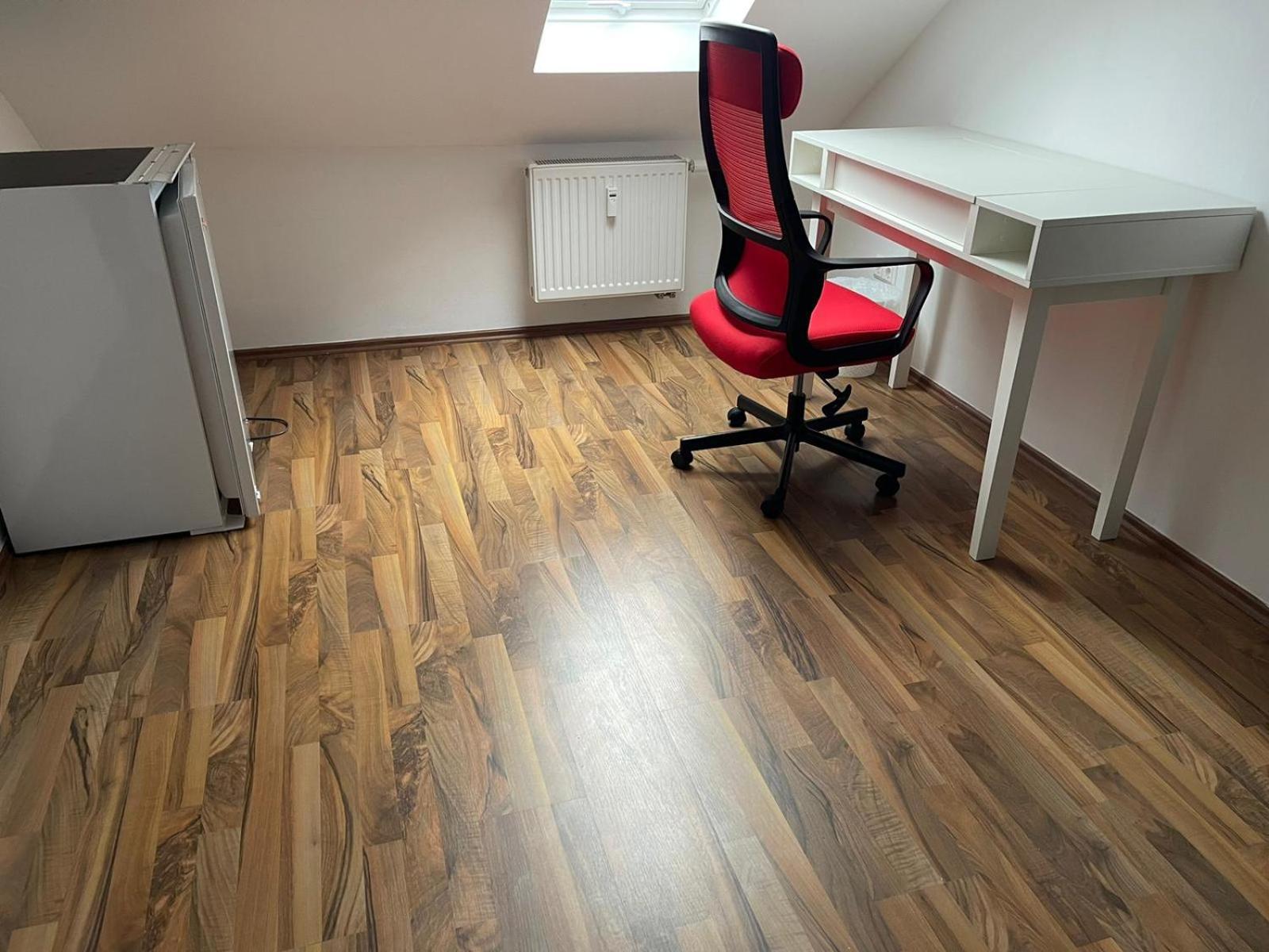 Geraeumige 3-Zimmer-Ferienwohnung Im Herzen Von Касел Екстериор снимка