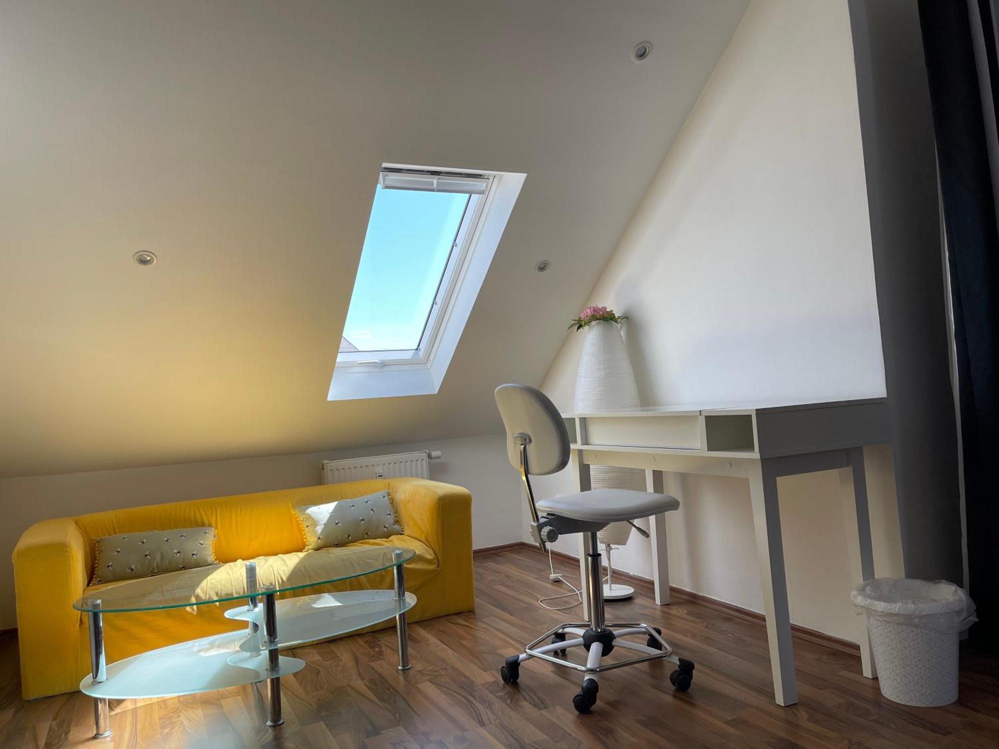 Geraeumige 3-Zimmer-Ferienwohnung Im Herzen Von Касел Екстериор снимка
