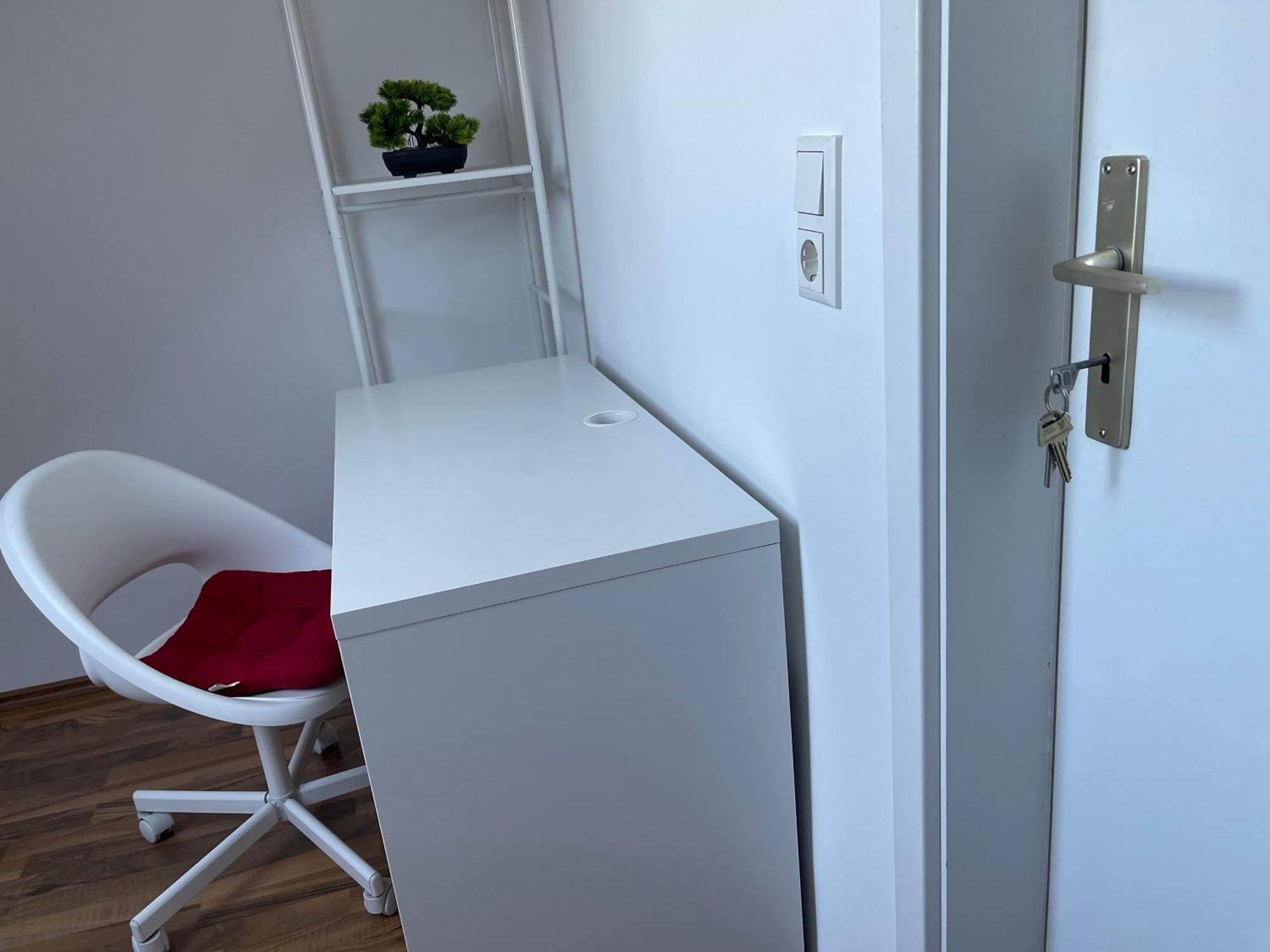 Geraeumige 3-Zimmer-Ferienwohnung Im Herzen Von Касел Екстериор снимка