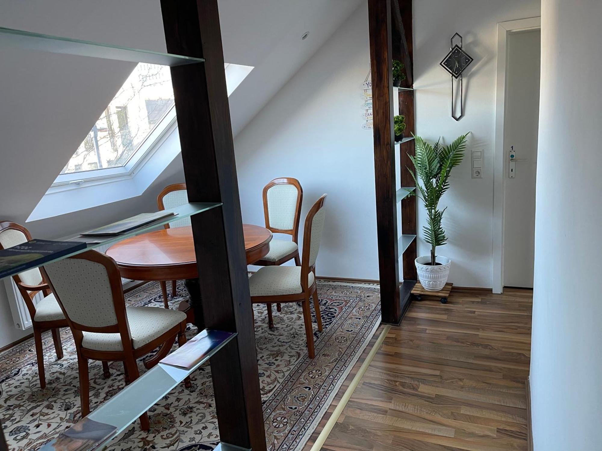 Geraeumige 3-Zimmer-Ferienwohnung Im Herzen Von Касел Екстериор снимка